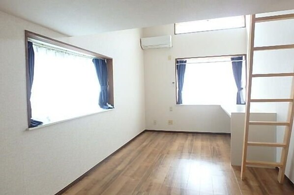 セジュール小松島の物件内観写真